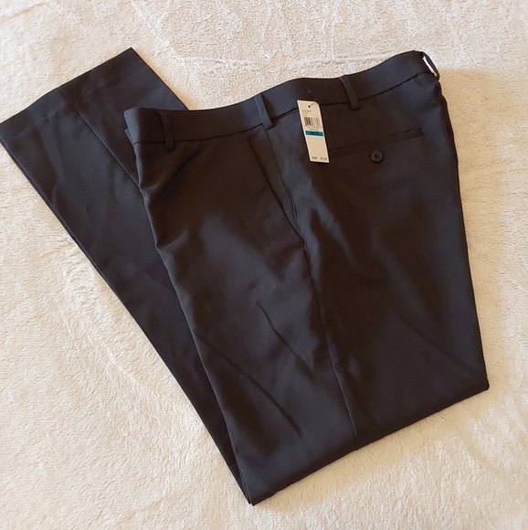 🌺 NWT Mens Van Heusen Slim Fit Flex Dress Pants - Picture 1 of 8
